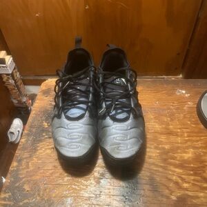 Nike Black and Gray Athletic Shoes